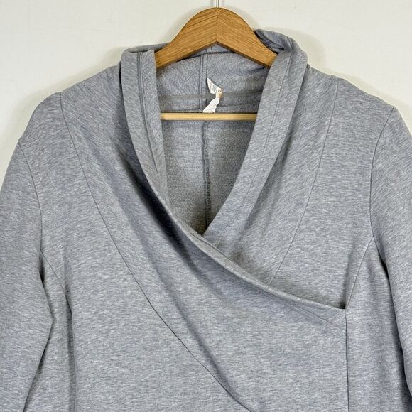 Lucy Grey Faux Wrap‎ Front Cowl Neck Pullover Sweatshirt Top Women's Medium - Picture 2 of 6
